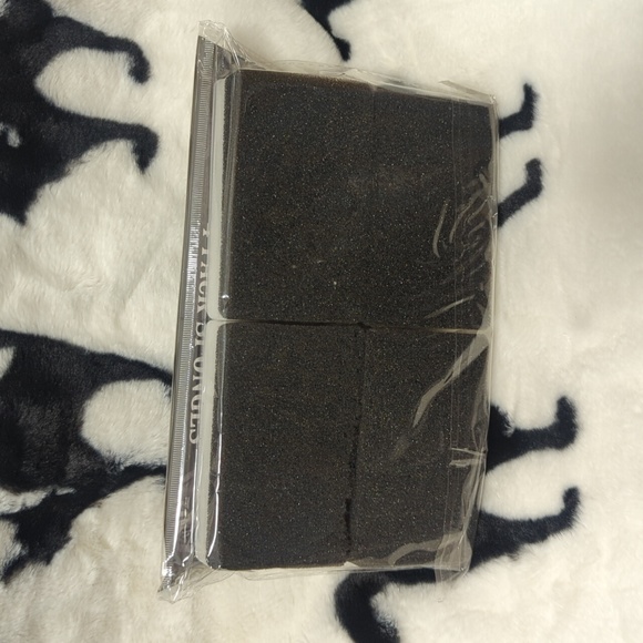 🆕 Nightmare Before ChristHalloween Magnetic Bag Clips & Cleaning Sponges Bundle - Picture 5 of 5